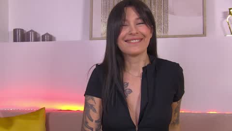 AlexandraBloom online show from 01.23.25