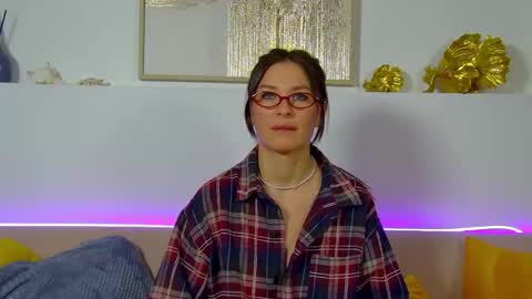 AlexandraBloom online show from 11.06.25