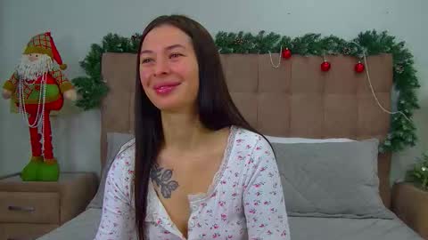 AlexandraBloom online show from 12.22.25