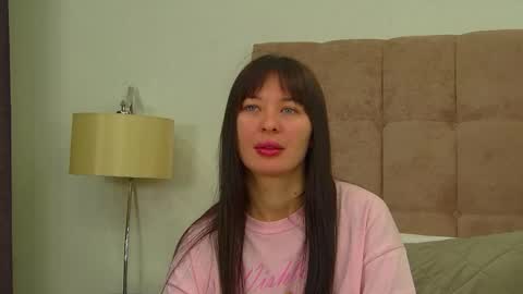 Snapshot of alexandrabloom chatting on 02.05.26 AlexandraBloom online show from 02.05.26