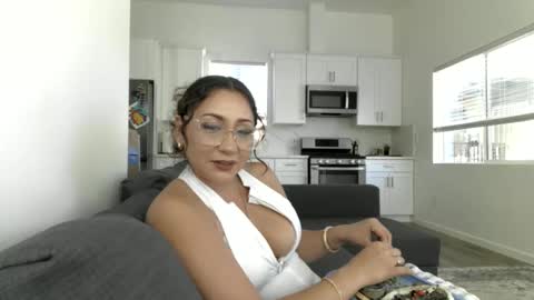 AlexandraRose0777 online show from 04.28.26