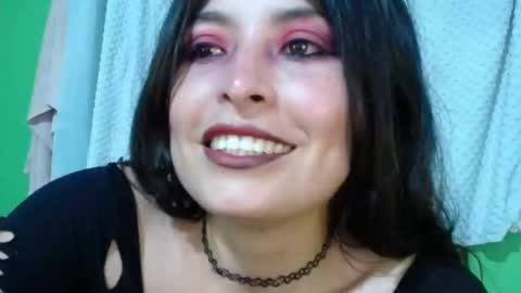 alexandrasaen online show from 12.04.24