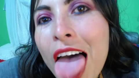 alexandrasaen online show from 01.08.25