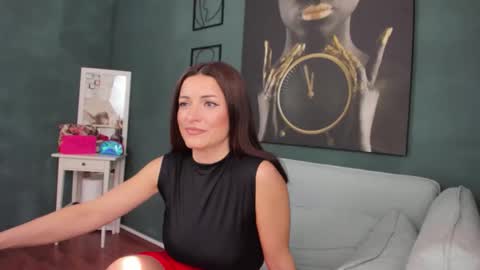 Snapshot of alexanikole chatting on 06.05.26 AlexaNikole online show from 06.05.26