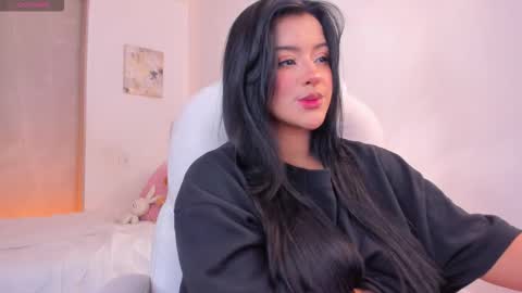 lexandra  online show from 02.02.26