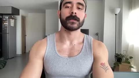 Snapshot of alexdimartino chatting on 06.18.26 Alex Dimartino online show from 06.18.26