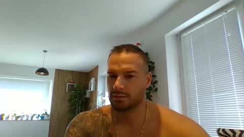 Snapshot of alexgrandi2024 chatting on 10.01.25 rey ale84 online show from 10.01.25