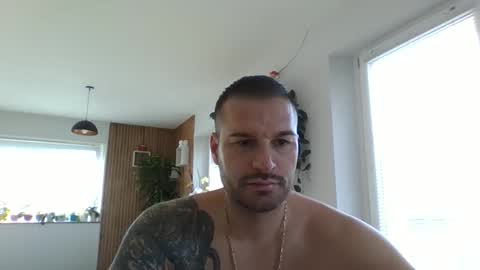 Snapshot of alexgrandi2024 chatting on 01.12.26 rey ale84 online show from 01.12.26