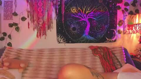 Snapshot of alexiafisher_ chatting on 04.25.26 Alex online show from 04.25.26