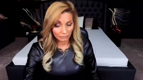 Alexia online show from 04.15.26