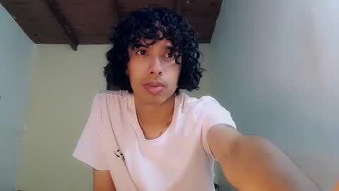 Snapshot of alexis21_ chatting on 10.17.25 Alexis online show from 10.17.25