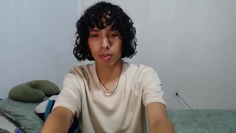 Snapshot of alexis21_ chatting on 11.27.25 Alexis online show from 11.27.25