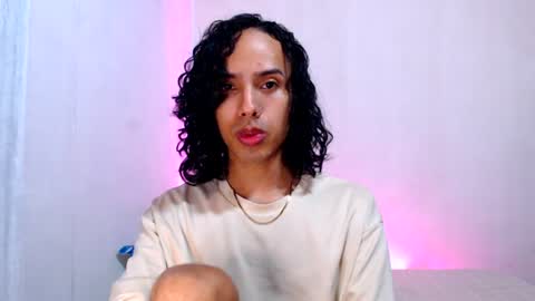 Snapshot of alexis21_ chatting on 06.25.26 Alexis online show from 06.25.26