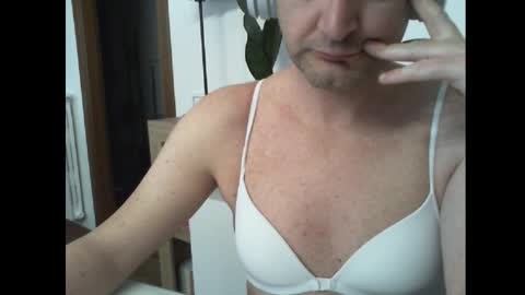 Snapshot of alexja_ganja chatting on 02.15.26 Alexia online show from 02.15.26