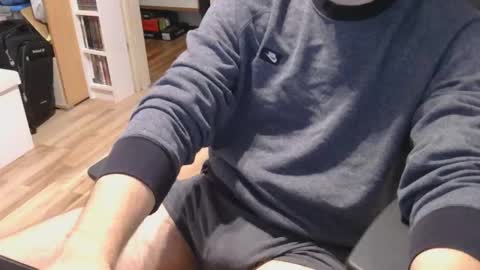Snapshot of alexlover18839 chatting on 11.17.25 Alex online show from 11.17.25