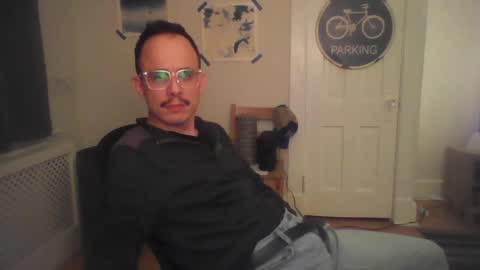 Snapshot of alexmaddox chatting on 10.06.25 alexmaddox online show from 10.06.25