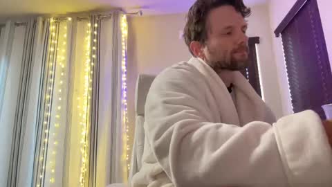 Alex Mann online show from 10.06.25