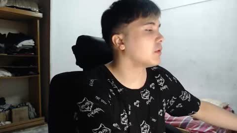 Snapshot of alexriversx chatting on 03.21.26 Alexander online show from 03.21.26