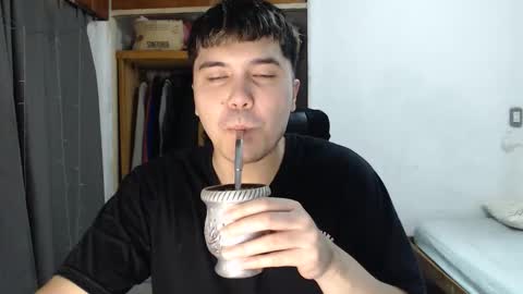 Snapshot of alexriversx chatting on 04.02.26 Alexander online show from 04.02.26