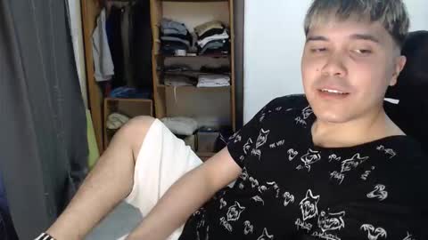 Snapshot of alexriversx chatting on 04.13.26 Alexander online show from 04.13.26