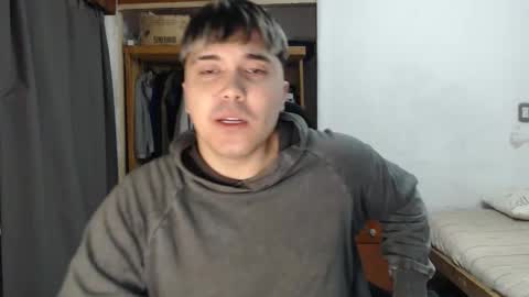 Snapshot of alexriversx chatting on 05.19.26 Alexander online show from 05.19.26