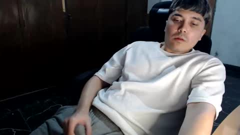 Snapshot of alexriversx chatting on 06.06.26 Alexander online show from 06.06.26