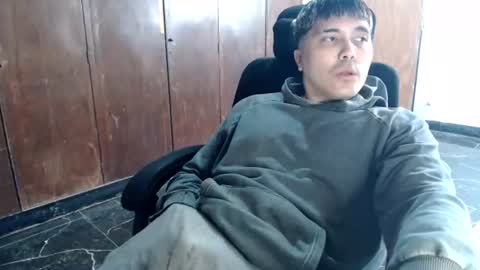 Snapshot of alexriversx chatting on 06.15.26 Alexander online show from 06.15.26
