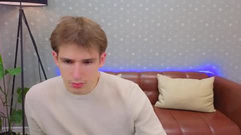 Dennis online show from 09.29.25