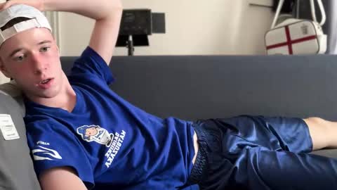 Snapshot of alexwos chatting on 10.02.25 Alex online show from 10.02.25