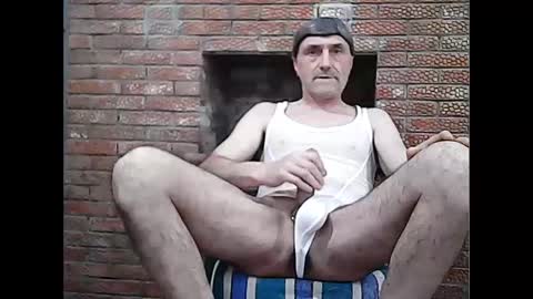 Snapshot of alexx_70 chatting on 11.21.25 Alexandr online show from 11.21.25