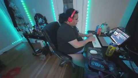 alexxxis2011x3 online show from 01.21.25