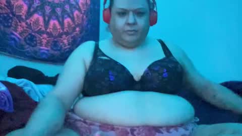 alexxxis2011x3 online show from 02.28.25