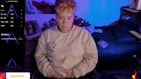 Snapshot of alexxxmorris chatting on 10.14.25 ALEXXX MORRIS online show from 10.14.25