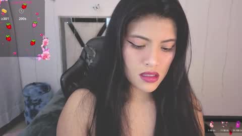 Snapshot of alfresii_rivera chatting on 11.12.25 Carolina Join The Fan Club online show from 11.12.25