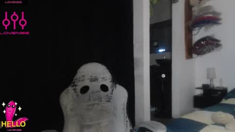 Snapshot of alguien_mas01 chatting on 06.20.26 cami online show from 06.20.26