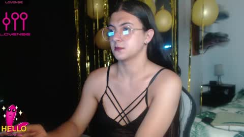 Snapshot of alguien_mas01 chatting on 07.18.26 cami online show from 07.18.26