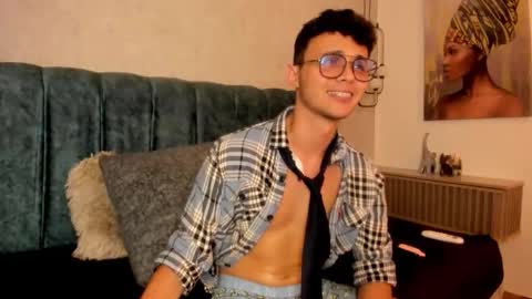 Snapshot of alhan_twink chatting on 05.14.26 ALHAN online show from 05.14.26