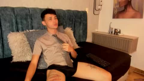 Snapshot of alhan_twink chatting on 05.15.26 ALHAN online show from 05.15.26