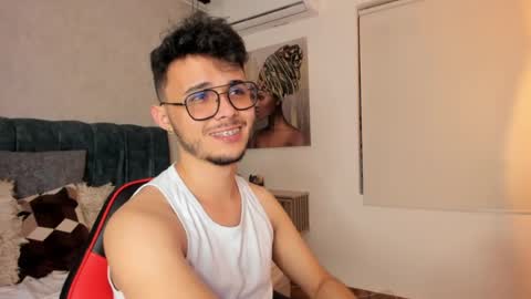 Snapshot of alhan_twink chatting on 07.16.26 ALHAN online show from 07.16.26