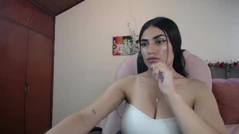 Snapshot of alheli_16 chatting on 01.25.25 Alheli online show from 01.25.25