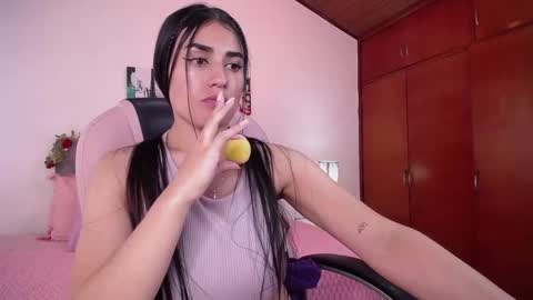 Snapshot of alheli_16 chatting on 02.10.25 Alheli online show from 02.10.25