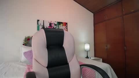 Snapshot of alheli_16 chatting on 02.27.25 Alheli online show from 02.27.25