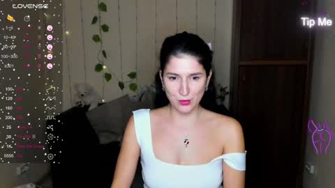 Snapshot of alianna_solo_kiss chatting on 01.25.25 Alianna online show from 01.25.25