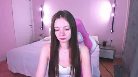 alic_black online show from 10.07.25