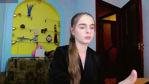 Snapshot of alicanewlove chatting on 06.02.26 alice online show from 06.02.26