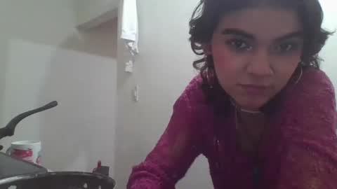 Snapshot of alice14cullen chatting on 12.28.24 alice online show from 12.28.24