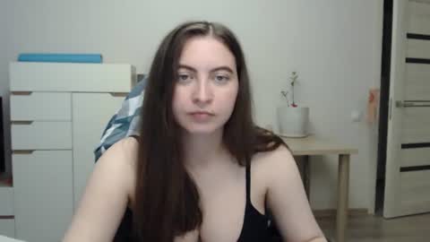 Snapshot of alice_________________________ chatting on 06.25.26 Alice online show from 06.25.26
