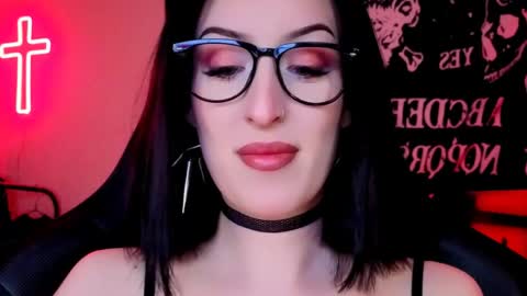 Miss Alice online show from 05.19.26