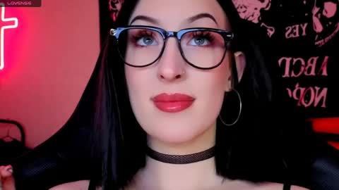 Miss Alice online show from 05.22.26