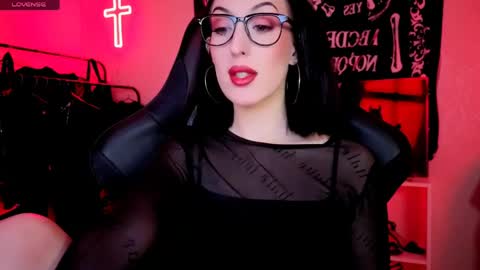 Miss Alice online show from 05.26.26